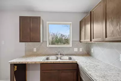 515 16th St Street, Hempstead, TX 77445 - Photo 11