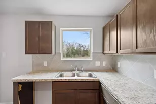515 16th St St, Hempstead, TX 77445 - Photo 11
