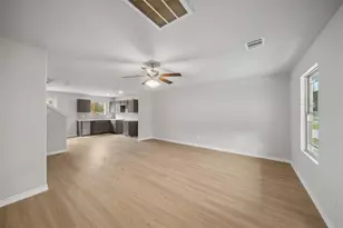 515 16th St St, Hempstead, TX 77445 - Photo 9