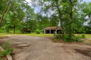 26161 E Holly Ln, Splendora, TX 77372 - Photo 11