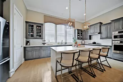 6015 Matthew Oaks Place, Houston, TX 77007 - Photo 9