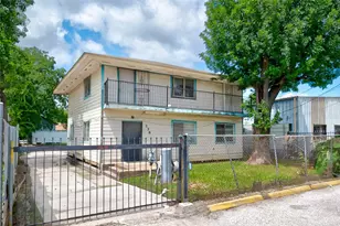 336 W Mt Houston Rd, Houston, TX 77037 - Photo 5