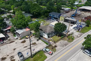 336 W Mt Houston Rd, Houston, TX 77037 - Photo 15