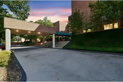 9333 Memorial Drive #306, Houston, TX 77024 - Photo 3