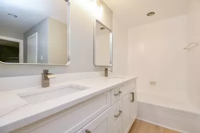 9333 Memorial Drive #306, Houston, TX 77024 - Photo 27