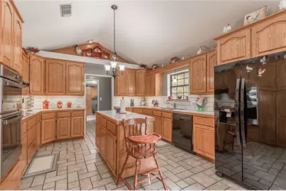 206 William Thomas Road, Huntsville, TX 77320 - Photo 13