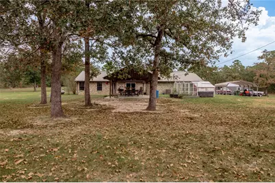 206 William Thomas Road, Huntsville, TX 77320 - Photo 37