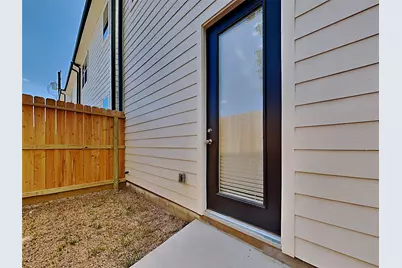 5704 Quinn Landing Road, Houston, TX 77091 - Photo 13