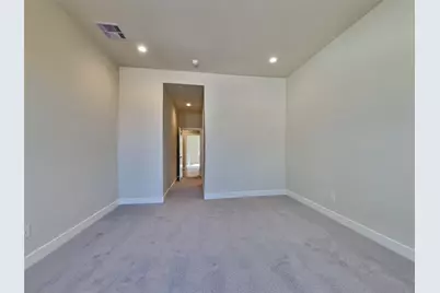 5704 Quinn Landing Road, Houston, TX 77091 - Photo 9
