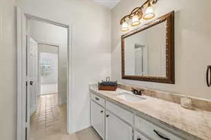11705 Joan of Arc Dr, Hedwig Village, TX 77024 - Photo 35