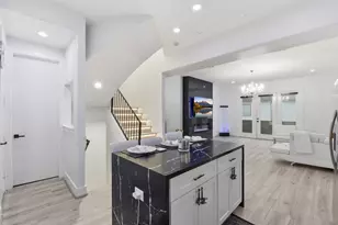 2026 Tuam St, Houston, TX 77004 - Photo 9