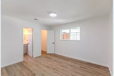 9214 Woodland Oaks Drive, Houston, TX 77040 - Photo 9