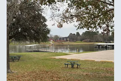 6987 Pleasure Lake Drive, Willis, TX 77318 - Photo 7