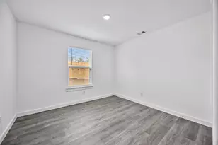 8226 Bigwood St, Houston, TX 77078 - Photo 5