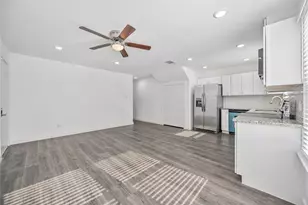 8226 Bigwood St, Houston, TX 77078 - Photo 3