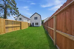 7417 Charlie St, Houston, TX 77088 - Photo 33