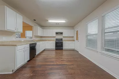 6352 Austinville Drive, Katy, TX 77449 - Photo 11