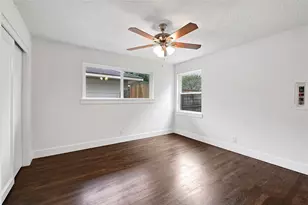 4713 Kinglet St, Houston, TX 77035 - Photo 19