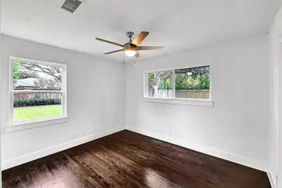 4713 Kinglet Street, Houston, TX 77035 - Photo 23