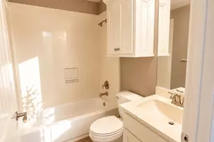 422 Pine Harbor Dr, Onalaska, TX 77360 - Photo 3