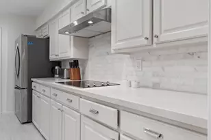 727 Bunker Hill Rd, Houston, TX 77024 - Photo 13