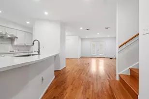 727 Bunker Hill Rd, Houston, TX 77024 - Photo 5