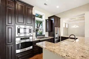 1652 Norfolk St, Houston, TX 77006 - Photo 17