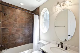 1652 Norfolk St, Houston, TX 77006 - Photo 7
