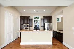 1652 Norfolk St, Houston, TX 77006 - Photo 15