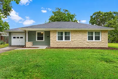 5806 Grape Street, Houston, TX 77074 - Photo 1