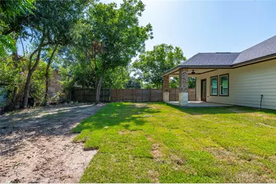 8133 Wetherby Lane, Houston, TX 77075 - Photo 39