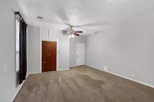 2418 Delafield St, Houston, TX 77023 - Photo 5