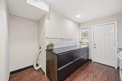 11607 Chimney Rock Road #C, Houston, TX 77035 - Photo 11