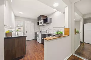 11607 Chimney Rock Rd, Houston, TX 77035 - Photo 7