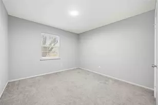 11607 Chimney Rock Rd, Houston, TX 77035 - Photo 17