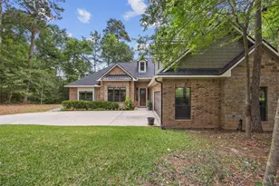 706 Overbrook Dr, Huntsville, TX 77340 - Photo 3