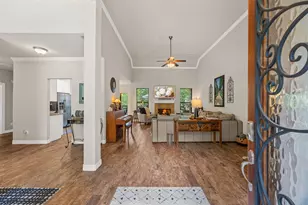 706 Overbrook Dr, Huntsville, TX 77340 - Photo 5