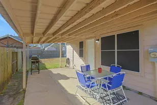 8227 Montego Bay Dr, Mont Belvieu, TX 77523 - Photo 3
