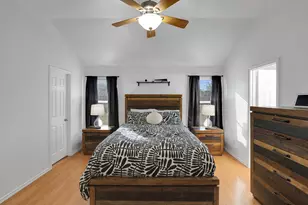 8227 Montego Bay Dr, Mont Belvieu, TX 77523 - Photo 15