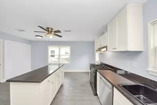 6214 Diamond Ct, Texas City, TX 77591 - Photo 13