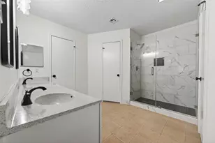 10706 Lazy Meadows Dr, Houston, TX 77064 - Photo 27