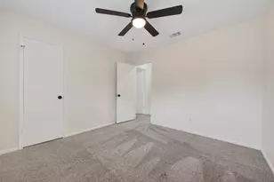 10706 Lazy Meadows Dr, Houston, TX 77064 - Photo 39