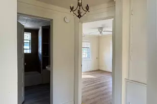 222 N 2nd St, Wallis, TX 77485 - Photo 3