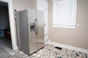 1712 19th St, Galveston, TX 77550 - Photo 13