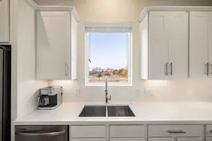 6302 Chelsea Falls Ln, Houston, TX 77008 - Photo 9