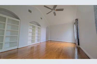 1307 Riverine Court, Houston, TX 77055 - Photo 43