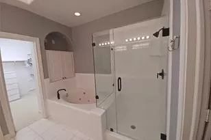 1321 Woodhead St, Houston, TX 77019 - Photo 15