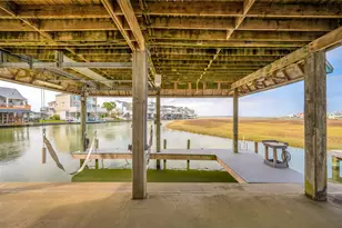 1018 Tiki Dr, Tiki Island, TX 77554 - Photo 47