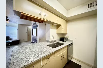 2110 Wilcrest Drive #126, Houston, TX 77042 - Photo 7