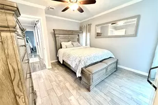 8821 Woodruff St, Houston, TX 77012 - Photo 7
